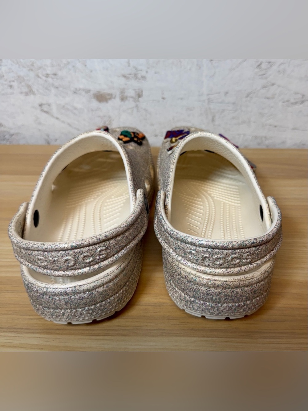 Kids Crocs Classic Glitter II clogs TAYLOR SWIFT Edition - Picture 5 of 7